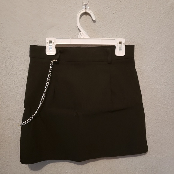 In Control Chain Hoop Detail Mini Skirt - Picture 3 of 5